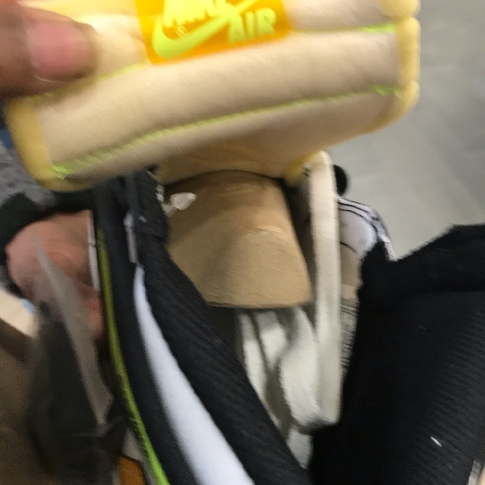 Nike air Jordan 1 volt - Picture 3 of 4